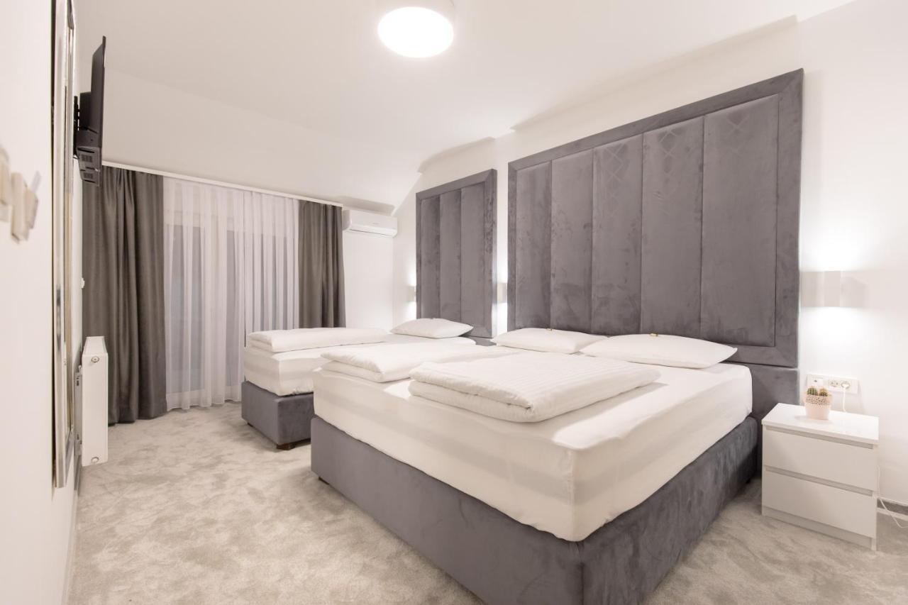 Apartmani I Sobe Pejacevic โอซีเยก ภายนอก รูปภาพ